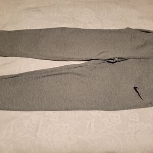 Nike Men's Gray Sweatpants Medium